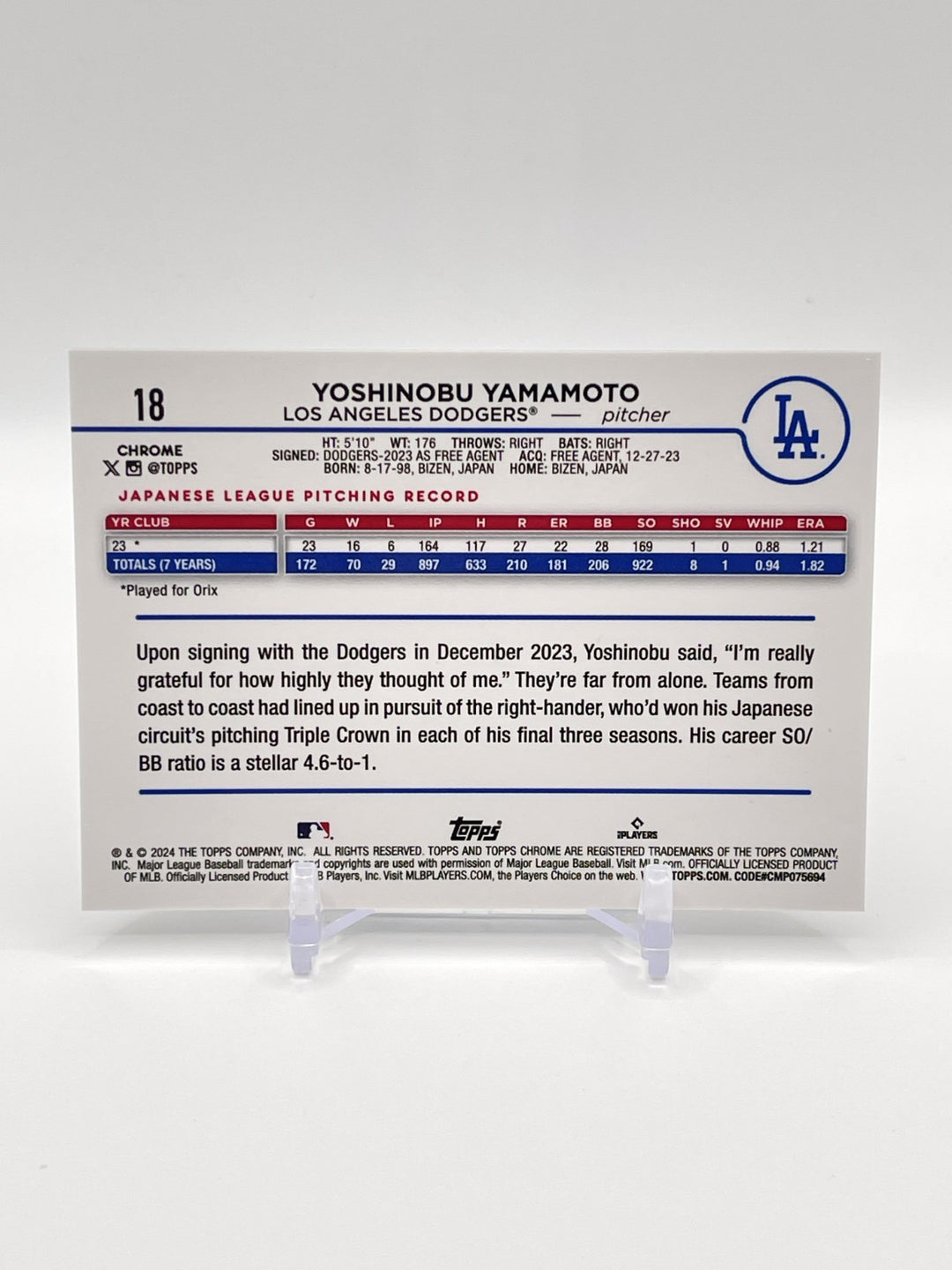 2024 Topps Chrome Black Raywave - Yoshinobu Yamamoto #18 (RC)  /10