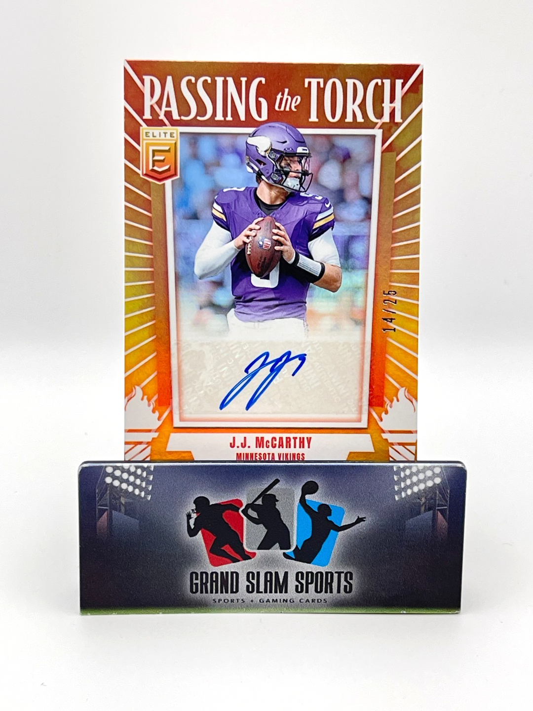 2025 Donruss Elite Passing The Torch- JJ McCarthy/ Fran Tarkenton dual auto /25