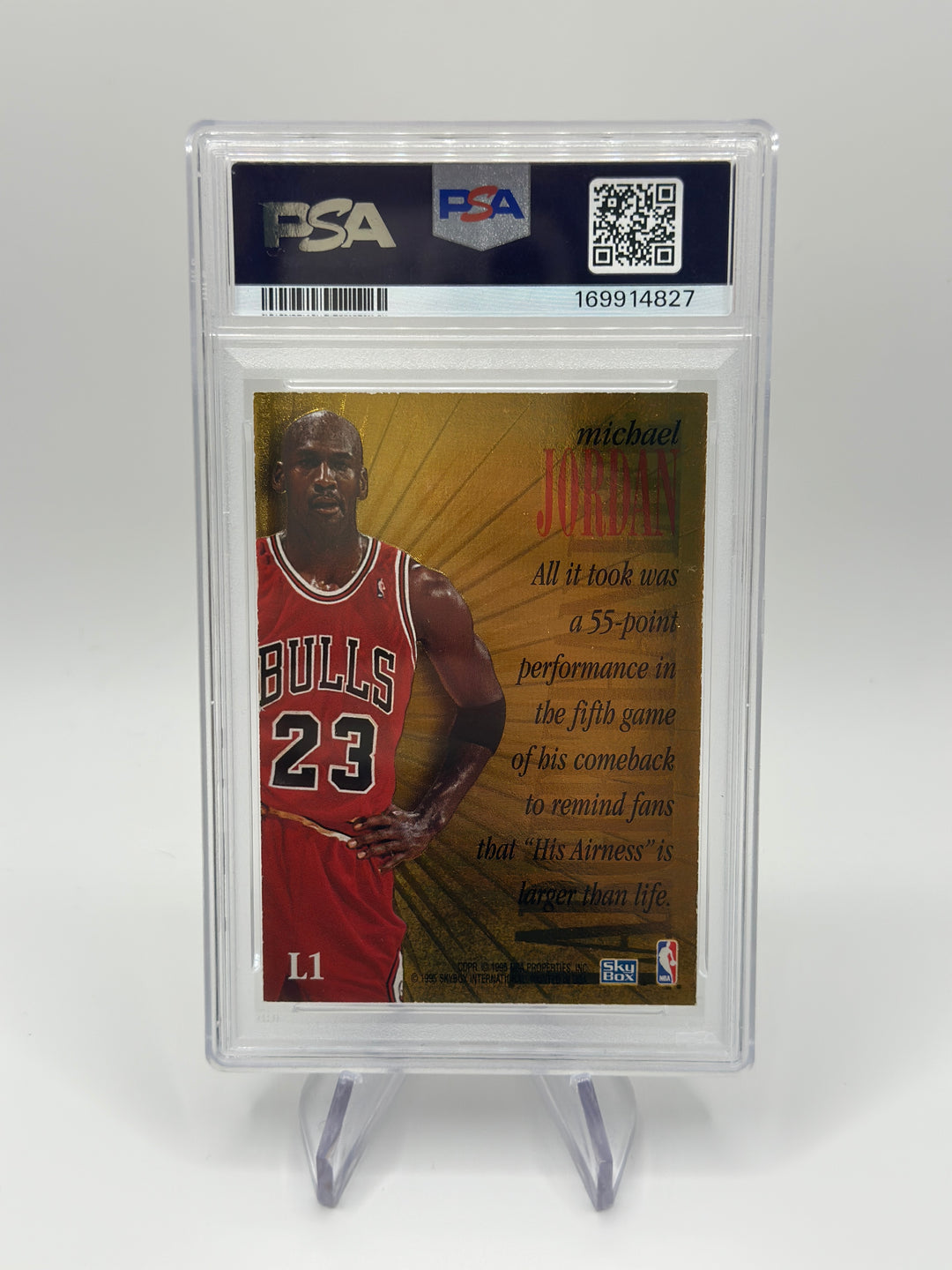 1995 Skybox Premium Michael Jordan Larger Than Life # L1 PSA 4