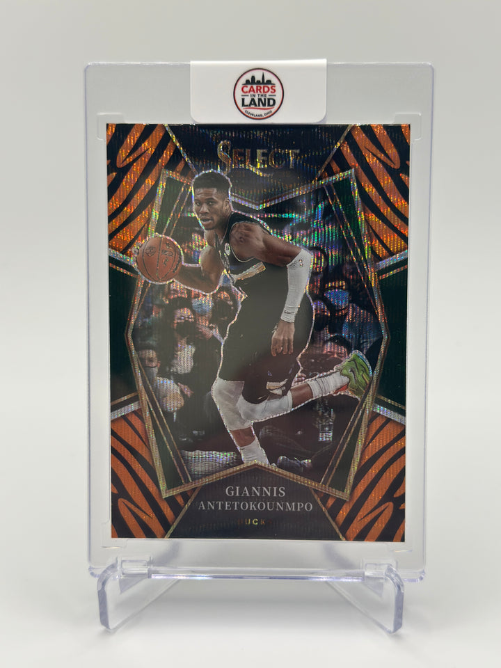 2021-22 Select Giannis Antetokounmpo Tiger #140
