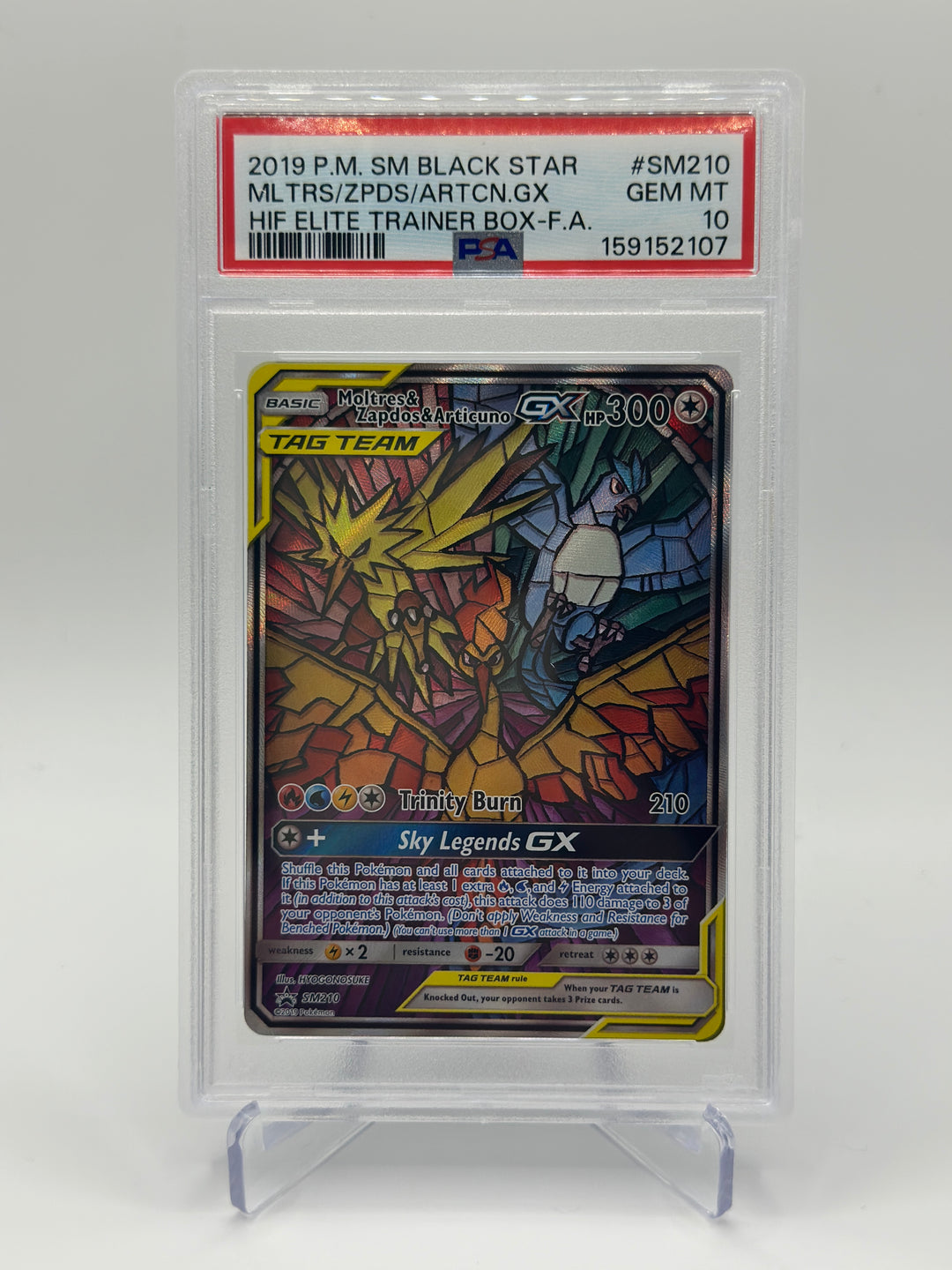 Pokémon 2019 Moltres & Zapdos & Articuno Tag Team SM210 PSA 10